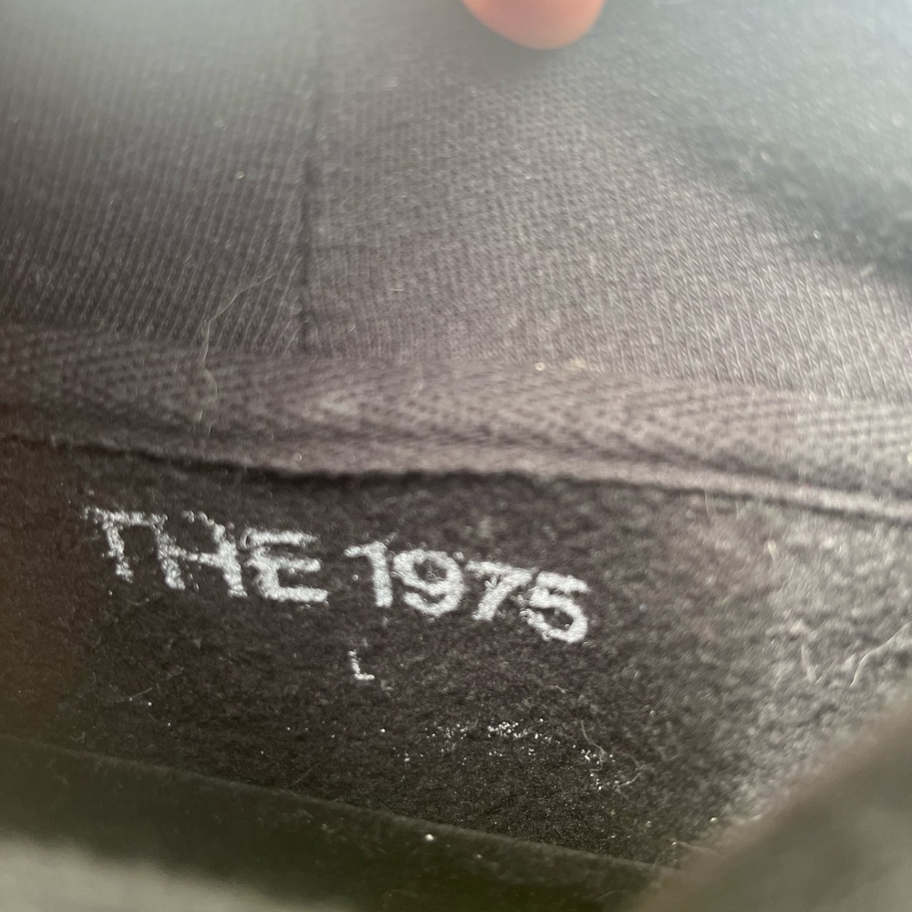 the 1975 abiior tour hoodie - Picture 3 of 3